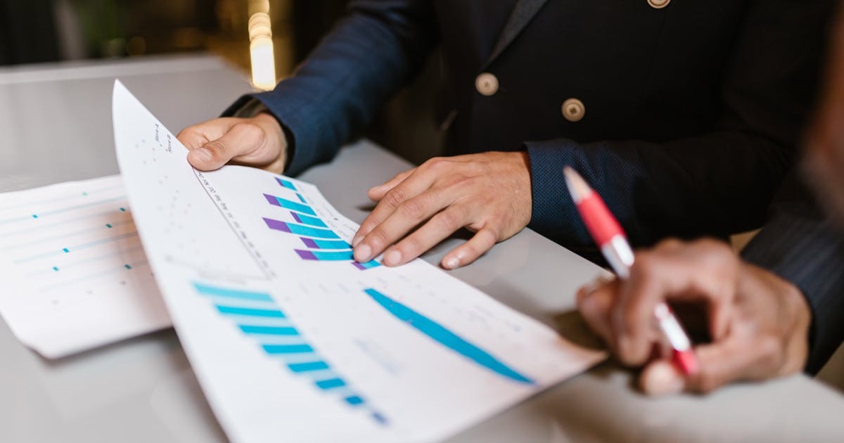 How to Write a Professional Summary That Gets Noticed